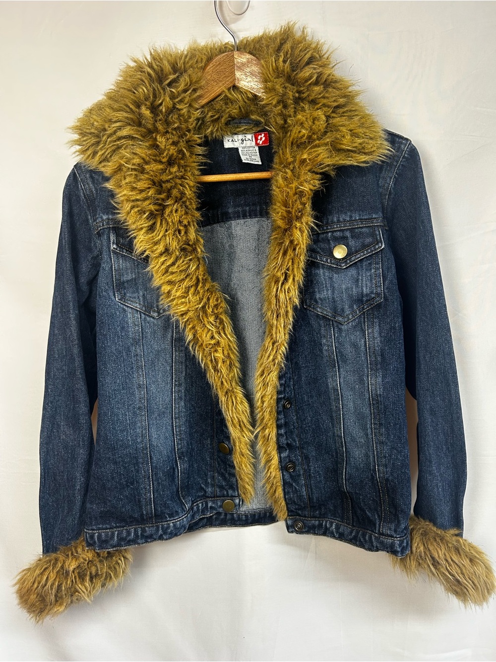 Vintage Kali Girl 2000s Faux
Fur Denim Jacket Juniors Medium